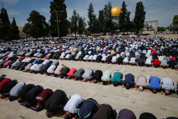 על מה מתפללים הערבים בהר בית?