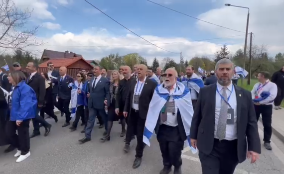 מרגש: ירושלים של זהב עם יונתן רזאל במצעד החיים