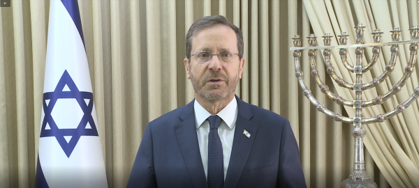 הרצוג: "לא נאפשר לעולם לשכוח את עומקי האכזריות"