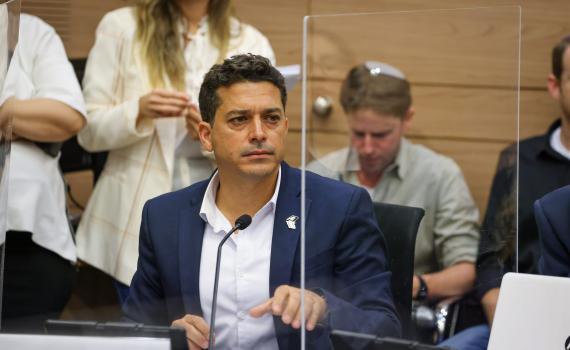 שיקלי במתקפה חריפה: "אין לך אלוקים, נפתלי בנט"