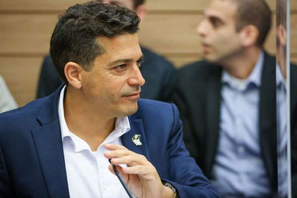 שיקלי טוען: "מתבצע פה זיהום של ההליך הדמוקרטי"