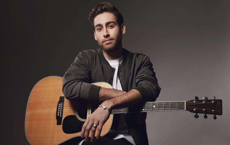 "בחוץ מלחמה": ניב דמירל בשיר חדש על ה-7 באוקטובר