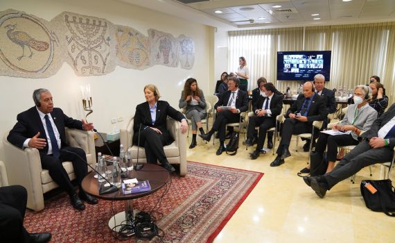 נשיאת הבונדסטאג: "לא נתפש כמה הרסנו ורצחנו"