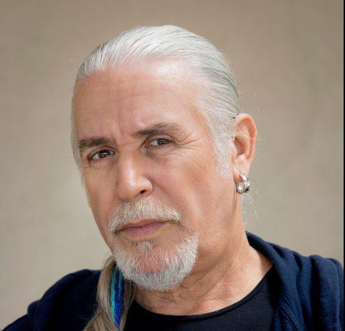 מעט רחמים כלפי מוזיקאי שמתמודד עם בעיה לא סימפטית