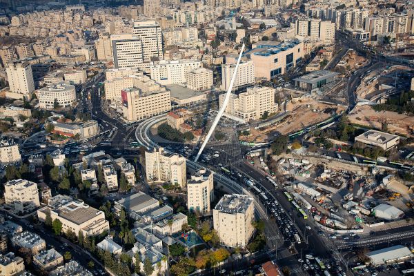 יום ירושלים 2025: החרדים מהווים 51% מהיהודים בעיר