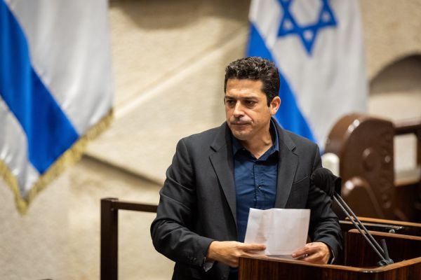 היום הגורלי של שיקלי: כך יתנהל הדיון נגדו בוועדה