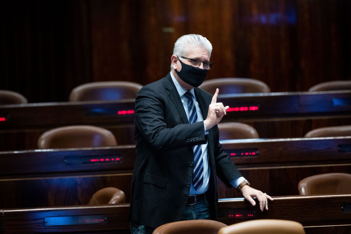 אחרי הניסיונות לאיחוד, אבידר מגייס כסף ברשת