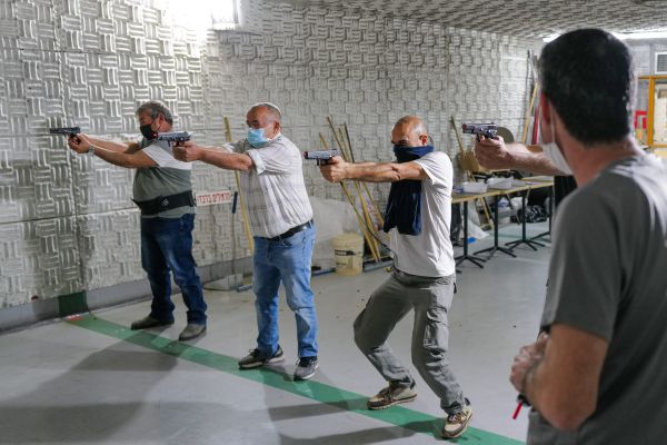 בעקבות גל הטרור: עלייה חדה בבקשות לרישיון נשק