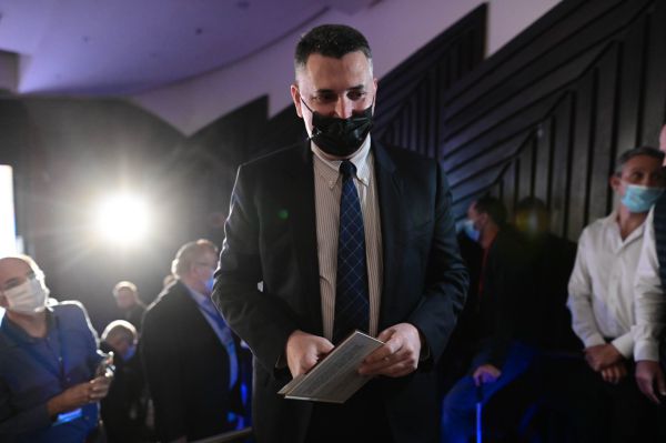 המלכוד של סער: תקווה חדשה בצומת הכרעה