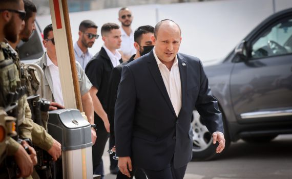 נפתלי בנט יודיע על פרישה מתפקידו