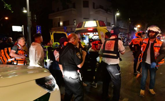 בר לב בקריה ביחד עם בנט, מקבלים עדכונים על המצוד