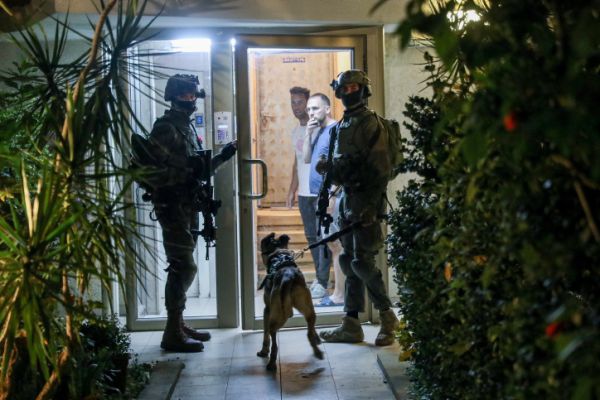 המצוד אחר המחבל היורה מתל אביב – בתמונות