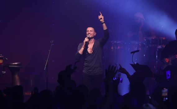 גיא זו ארץ השיק מופע חדש: החברים באו להרים