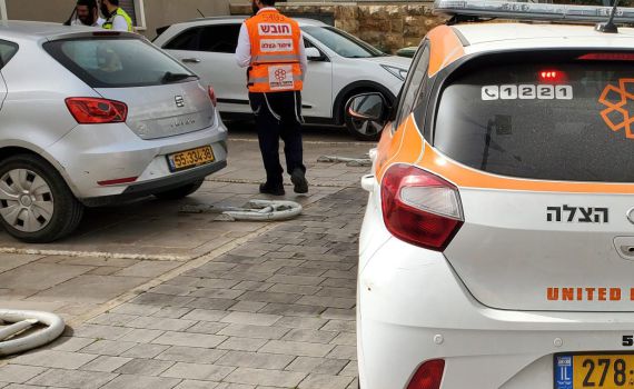 בעיצומו של גל החום: פעוט נשכח ברכב בגבעת שמואל