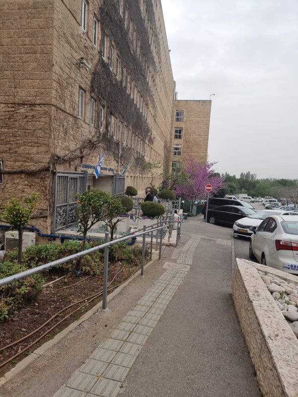 על רקע האולטימטום: אורבך נצפה נכנס למשרד האוצר