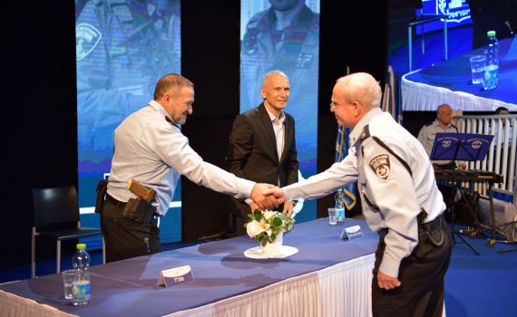 בצל גל הטרור: טקס יחידות מצטיינות של המשטרה