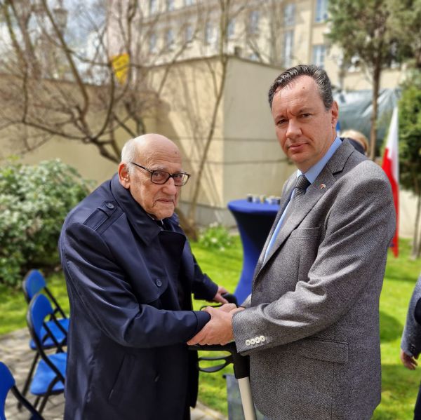 ראשון מסוגו: יום השואה בשגרירות ישראל בוורשה