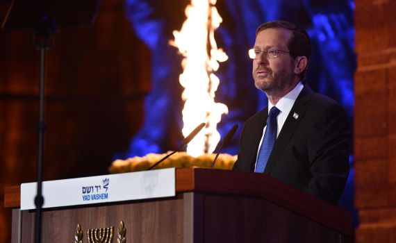 הרצוג ביד ושם: "המוח קולט, הנפש לא רוצה להאמין"