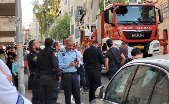 השריפה בירושלים: חיפושים אחר נעדרת בת 4