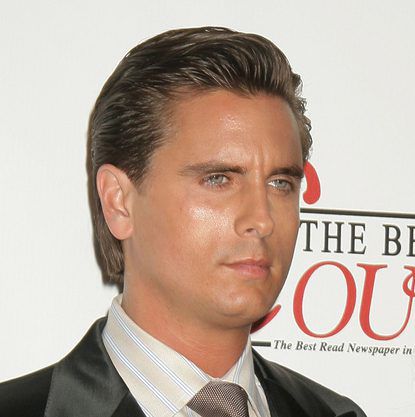 צפו: סקוט דיסיק חוגג את ליל הסדר ושר "דיינו"