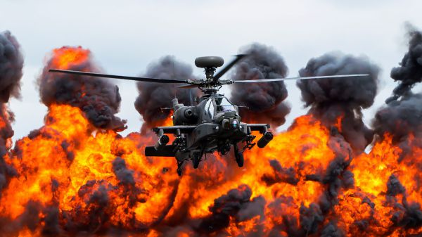 אוקראינה תוקפת לראשונה ברוסיה; זלנסקי מדיח קצינים