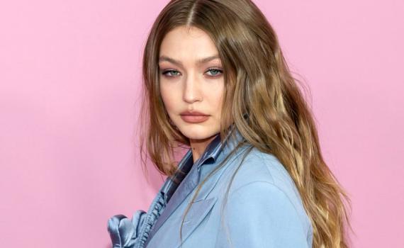 צ'לסי וג'יג'י חדיד: בעולם מברכים אותנו לכבוד פסח