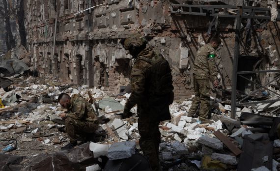 5 הרוגים בתקיפה באודסה, קבר אחים נוסף במריופול