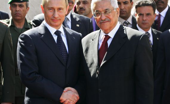 פוטין שוחח עם אבו מאזן על המלחמה באוקראינה