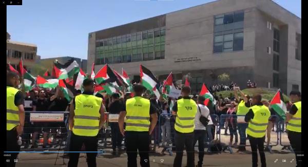 שוב זה קורה: דגלי פלסטין מונפים באונ' בן גוריון