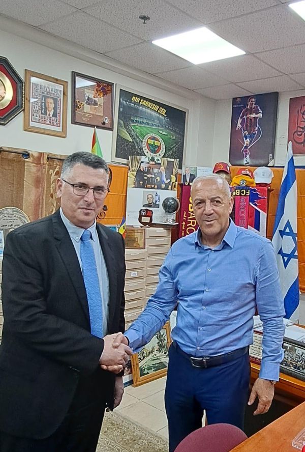 חבר כנסת לשעבר מצטרף למפלגת תקווה חדשה