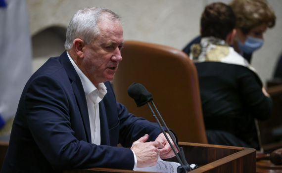 גנץ: לבחון להגדיר את להב"ה ולה-פמיליה כארגוני טרור