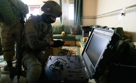 מח"ט אפרים בבית המחבל; 12 מבוקשים נעצרו