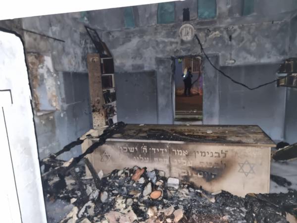 במהלך השבת: הוצת קבר בנימין בן יעקב