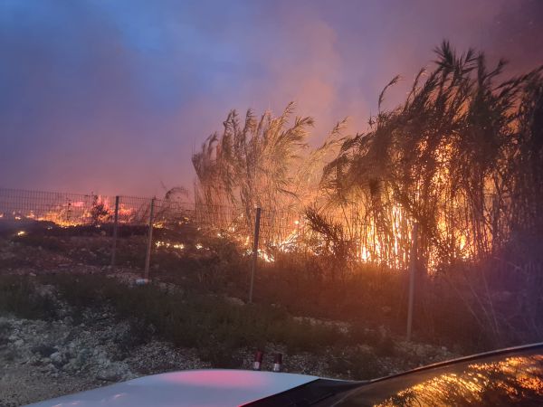 שריפות ענק משתוללות בגולן ובקרית שמונה
