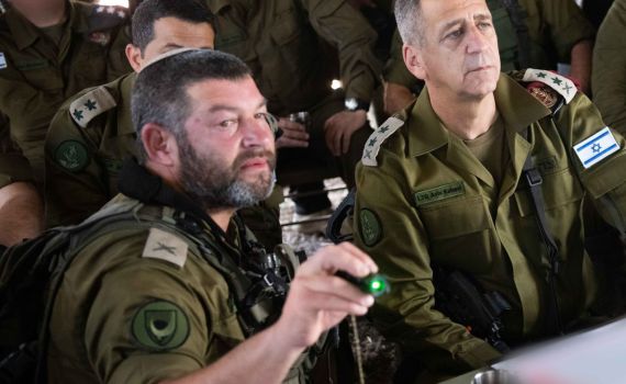 צפו: הרמטכ"ל קפץ לבקר את הלוחמים בקפריסין