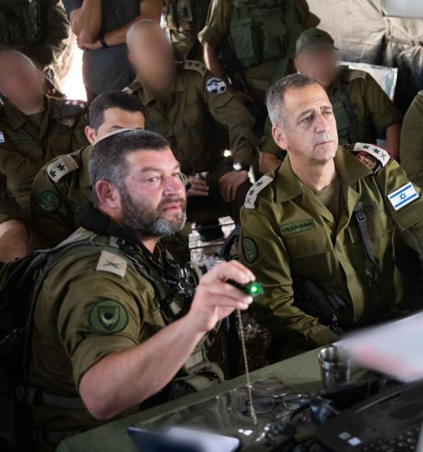 צפו: הרמטכ"ל קפץ לבקר את הלוחמים בקפריסין