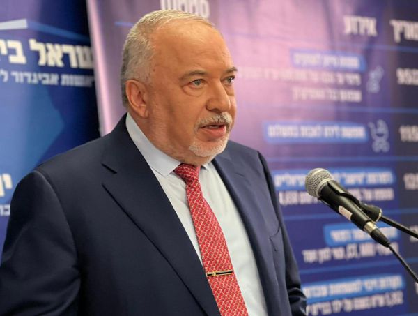 ליברמן: לנתניהו איכפת רק מהחרדים ושהלוחמים יחכו