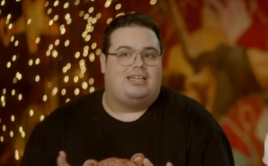 אוראל צברי חוגג יום הולדת ומשתף סרטון נוסטלגי