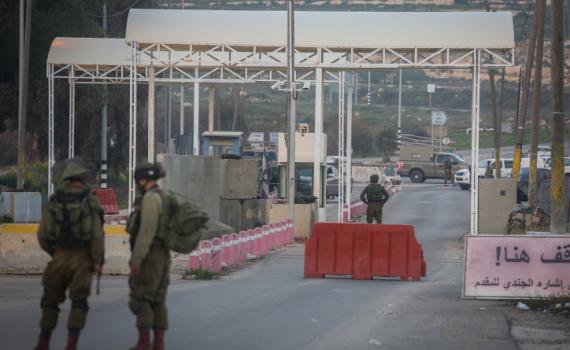 פיגוע משולב סמוך לבית אל; המחבל נוטרל