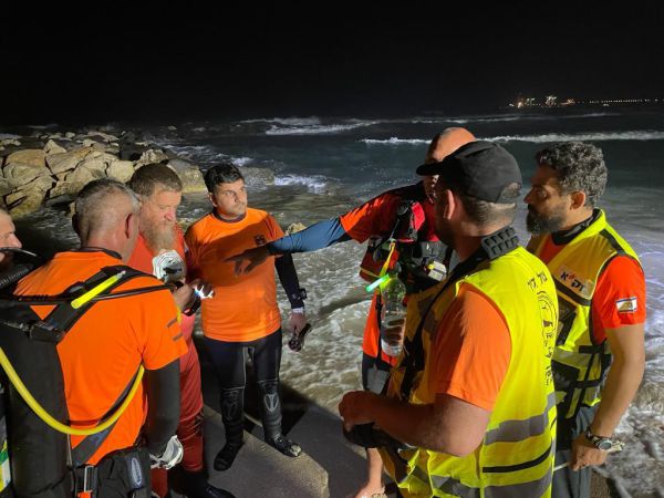 אחרי שעות של חיפושים; הנעדר אותר ישן במיטתו