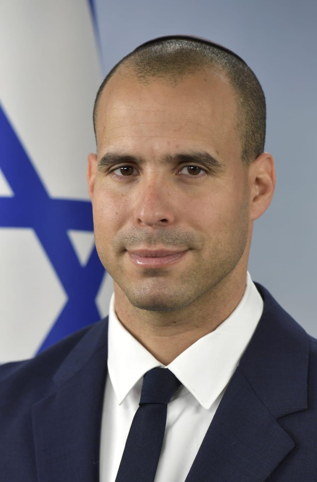 כפי שפורסם בסרוגים: זה המחליף של טל גן צבי