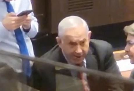 "בגללך" | צפו: נתניהו צורח על הח"כית מהליכוד