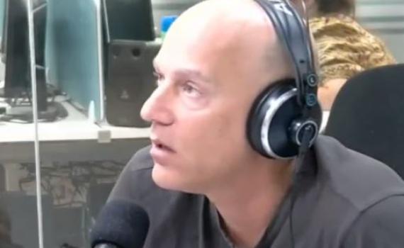 פיצוץ באולפן בין גיא פלג ליהודה שלזינגר. צפו