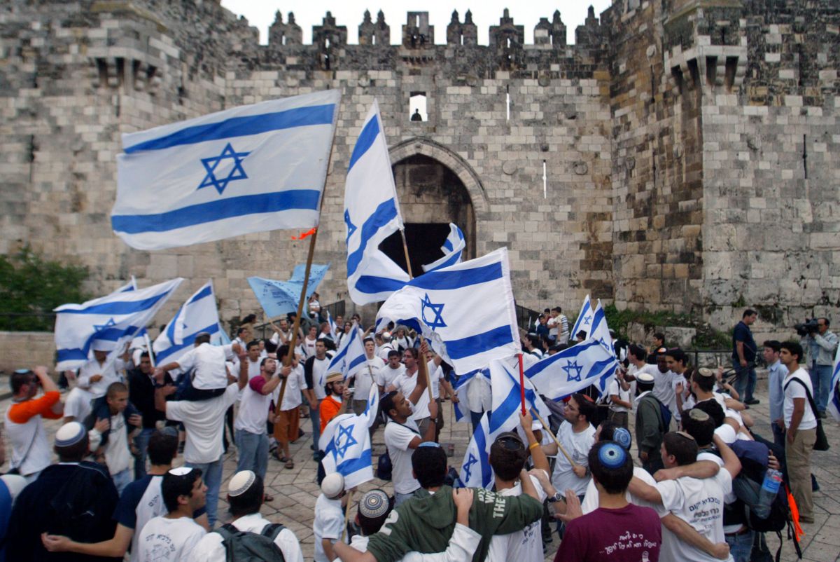 המצעד לבניית בית המקדש שארגנו הרב קוק ואוסישקין