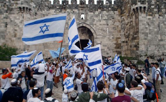 המצעד לבניית בית המקדש שארגנו הרב קוק ואוסישקין