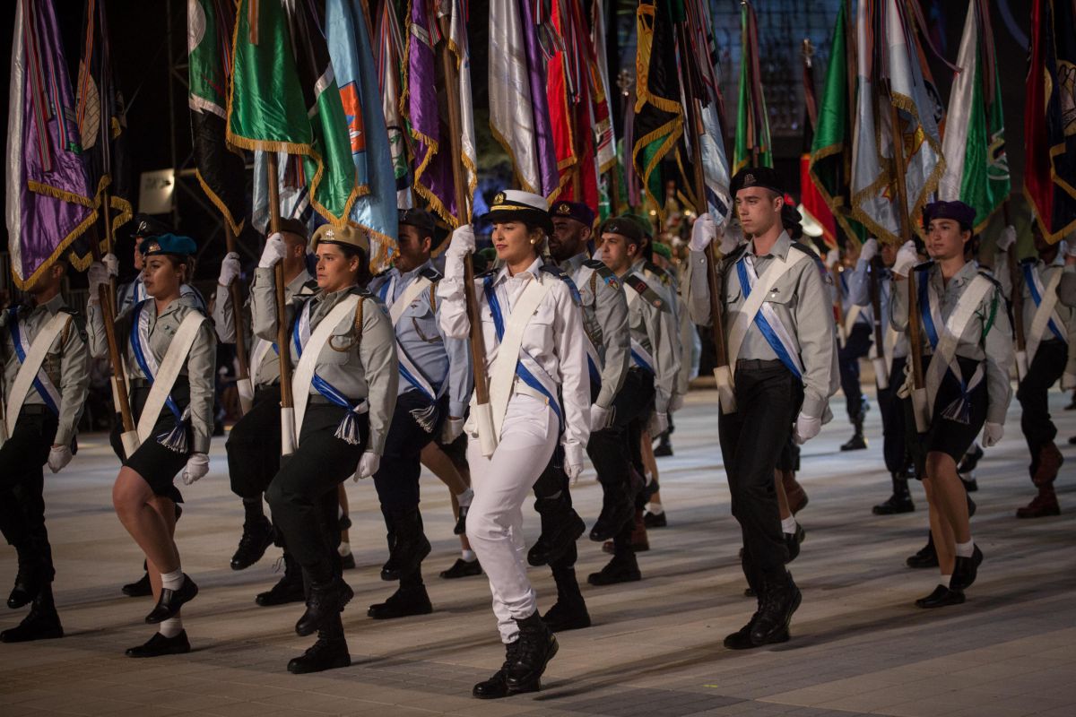 טקס המשואות: אבוקות זיכרון יודלקו בעוטף עזה