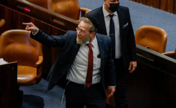 הסערה סביב פינדרוס: "דברים בזויים וחמורים"