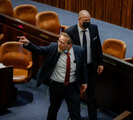 הסערה סביב פינדרוס: "דברים בזויים וחמורים"