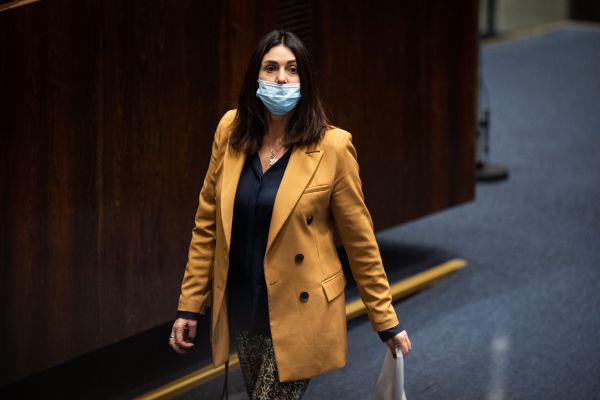 רגב תוקפת: "העבירו חצאי דברים, זה הוצא מהקשרו"