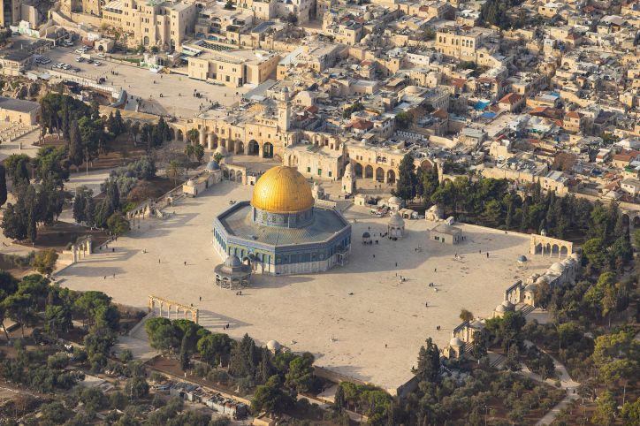 ערר המשטרה התקבל: נאסר על תפילה בהר הבית